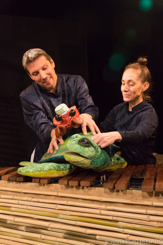 La tortue et le Krabi, les marionnettes du spectacle Plastique à la dérive.